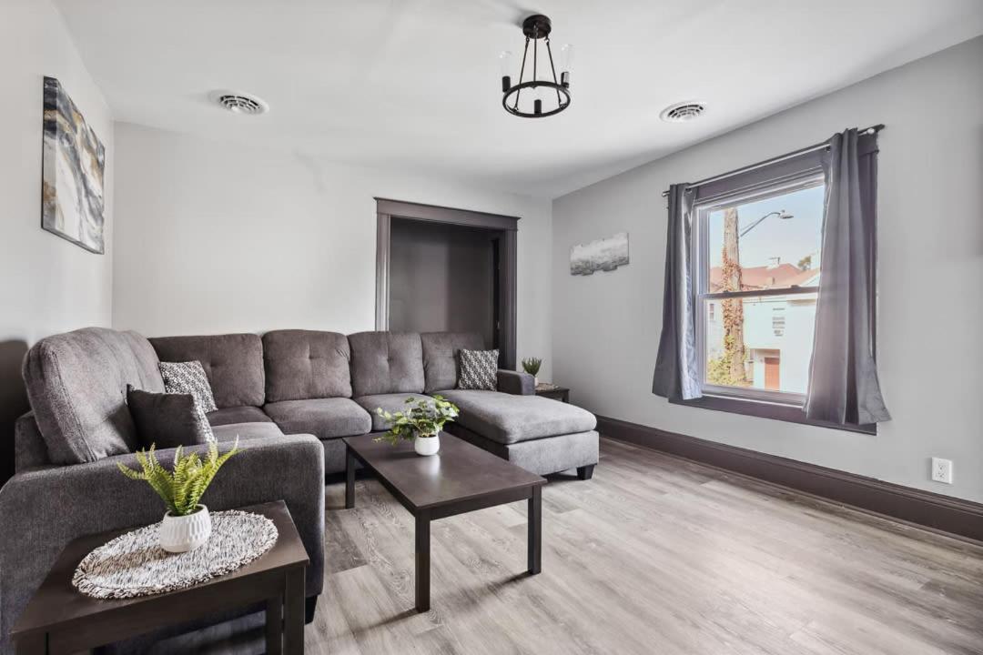Spacious 6Br 2Ba Minutes For The Falls & Casino Niagara Falls Bagian luar foto