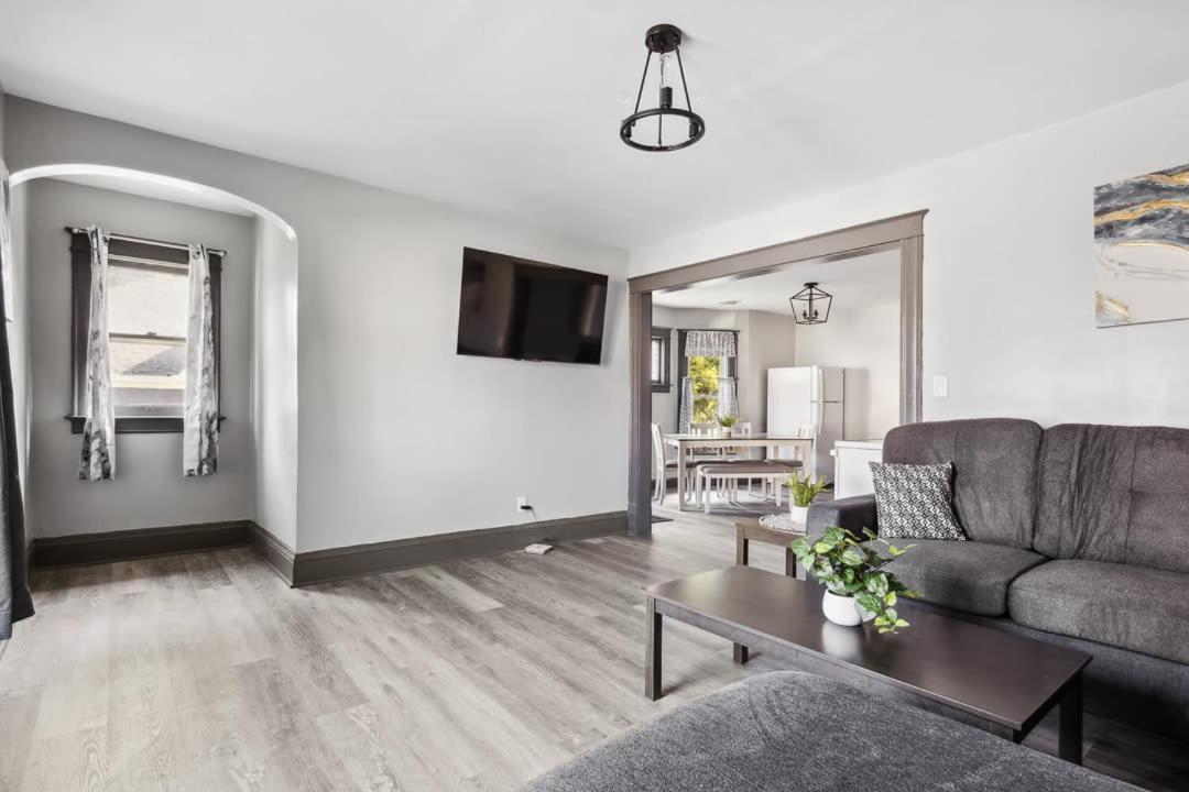 Spacious 6Br 2Ba Minutes For The Falls & Casino Niagara Falls Bagian luar foto