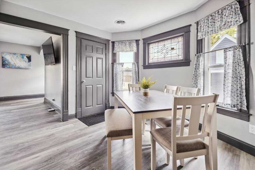 Spacious 6Br 2Ba Minutes For The Falls & Casino Niagara Falls Bagian luar foto