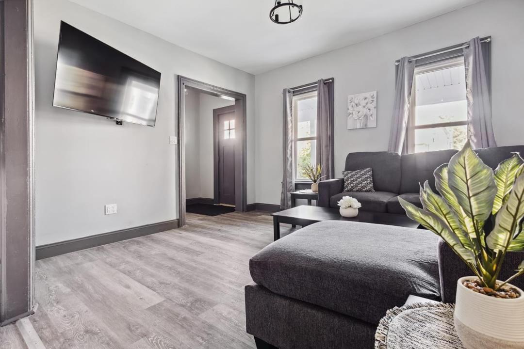 Spacious 6Br 2Ba Minutes For The Falls & Casino Niagara Falls Bagian luar foto